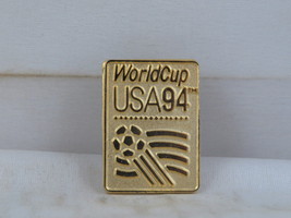 1994 World Cup of Soccer Pin - Gold Official Logo by Peter David - Stamped Pin  - £11.85 GBP