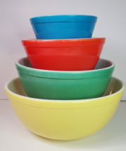 Pyrex Primary Colors Nesting Mixing Vintage Bowls Set of 4 Mid Century - £106.46 GBP