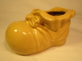 Vintage Ceramic Pottery 4&quot; Light Brown/Tan Shoe Japan [D1] - £11.65 GBP