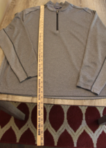 Roundtree And Yorke Mens Medium Gray Half Zipper Light Sweater - $5.94