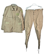 U.S. Military USGI Medium Regular Aircrew Tan Coat &amp; Trouser Set - NEW !! - $1,797.37 MXN