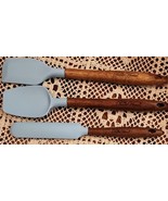 Pioneer Woman ~ 3-Piece Kitchen Set ~ Blue ~ Spatula ~ Icing Spatula ~ S... - $553.13 MXN