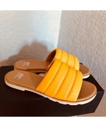 Sorel Ella III Quilted Puff Leather Slide Sandal, Yellow Ray/Honey, Size... - €59,55 EUR