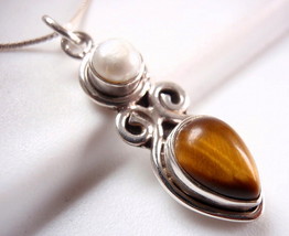 Genuine Tiger Eye and Freshwater Pearl Pendant 925 Sterling Silver 3.5ct  New - £7.78 GBP