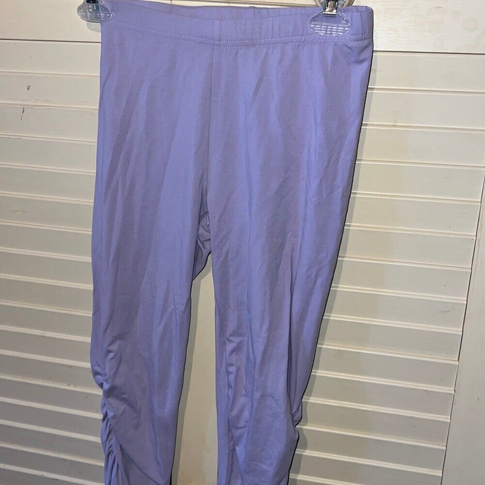 Primary image for Southern style girls, size 14 capri leggings