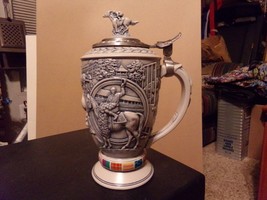 AVON COLLECTIBLES 1992 WINNERS CIRCLE HORSE RACING BEER STEIN - $34.65