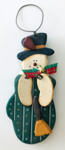 Hand Painted Wood Snowman in Green Mitten Christmas Ornament Wire Hanger - £10.22 GBP