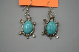 Silver Turtle Dangle Drop Earrings Turquoise Tortoise Stone 2 Inch Pre-Owned - £15.37 GBP