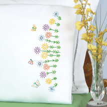 Jack Dempsey Needle Art Field of Flowers Perle Edge Pillowcases - £13.29 GBP