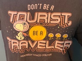 T-shirt Kennedy Space Center Snoopy Peanuts Woodstock Tourist Traveler Adult M - £18.33 GBP