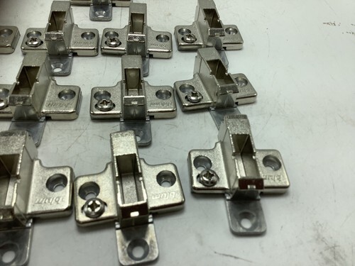 13 pcs BLUM HINGE PLATE 175H719-02.02 CLIP Series Inset FRAMELESS MOUNTING PLATE Item image 2
