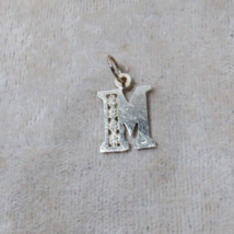 14k Yellow Gold M Pendant Elegant Name Letter Charm .5g - £27.25 GBP