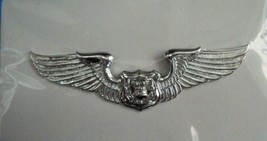 Junior Degree Royal Thai Air Force Air Hostess Metal Wing Badge Pin Rtaf - £25.60 GBP
