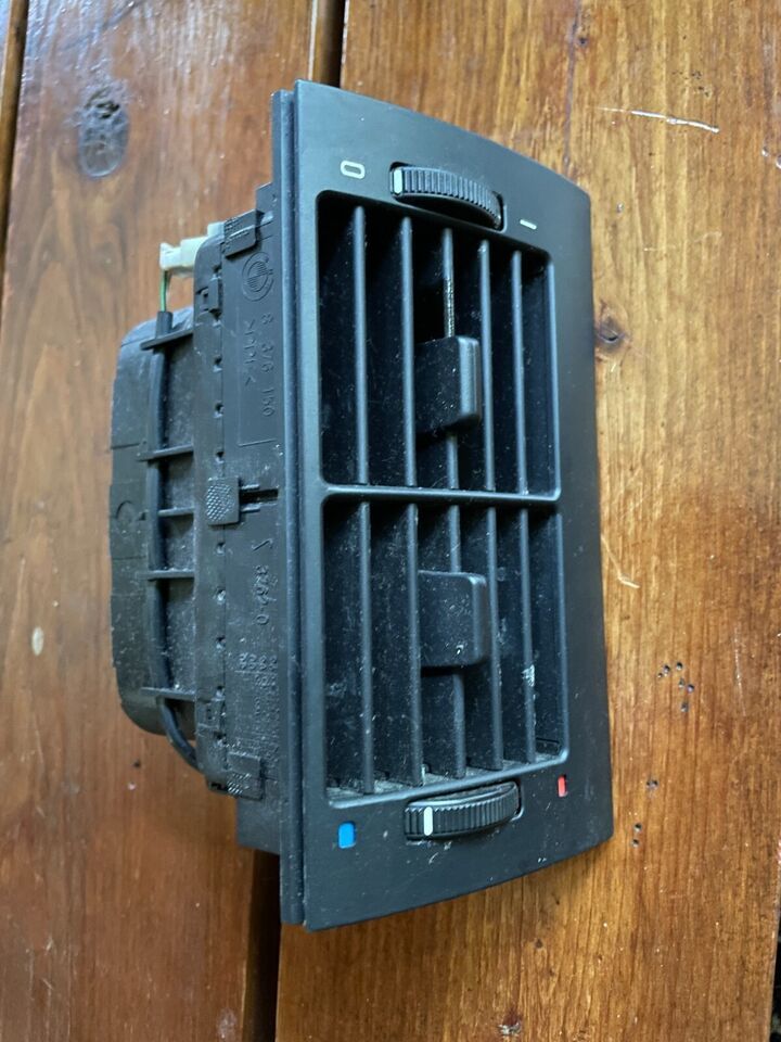 CENTER CONSOLE REAR A/C HEATER AIR VENT BMW E39 M5 540i 525i 530i 97-03 ... - $13.54