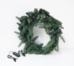 Twinkly Smart Pre-lit Wreath 50 RGB + W LED Lights - Green TWR050SPP-BUS image 2