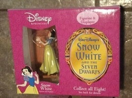 Snow White and the Seven Dwarfs Figurine &amp; Displayer Set with Doc &amp; Sleepy - £29.85 GBP