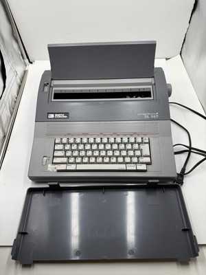 EUC Smith Corona SL 560 Spell Right Dictionary Typewriter Model 5A-1 - £74.14 GBP