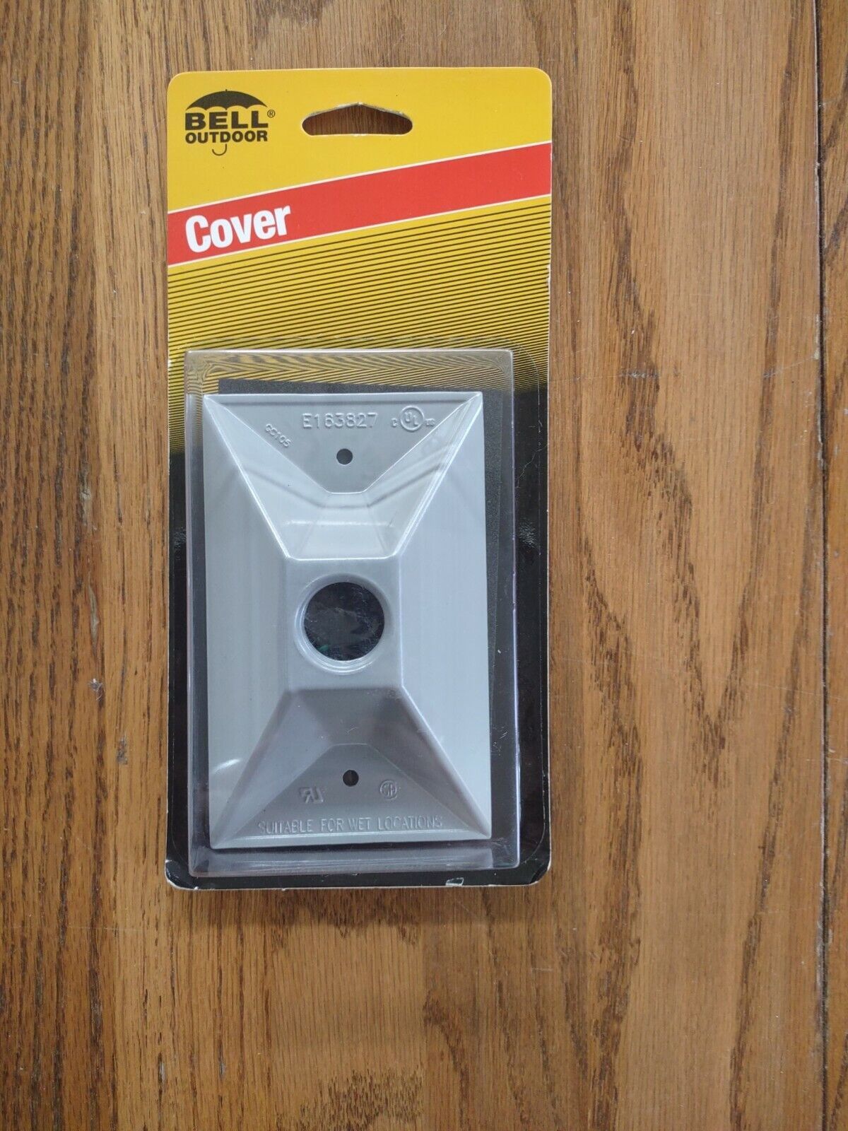 Bell 5186-5 Gray Rectangular Cluster Cover with a Single Threaded Outlet - $16.71