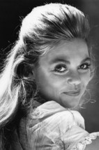 Dyan Cannon in Bob &amp; Carol &amp; Ted &amp; Alice Beautiful Smiling Portrait 18x24 Poster - £19.17 GBP