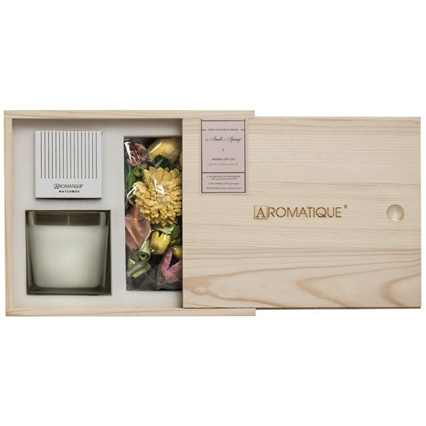 Aromatique The Smell Of Spring Gift Box - $56.99