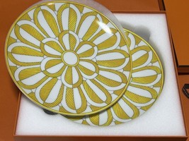 Hermes Soleil d&#39;Hermes Dessert Plate 21 cm Set of 2 yellow porcelain dinner - £529.79 GBP