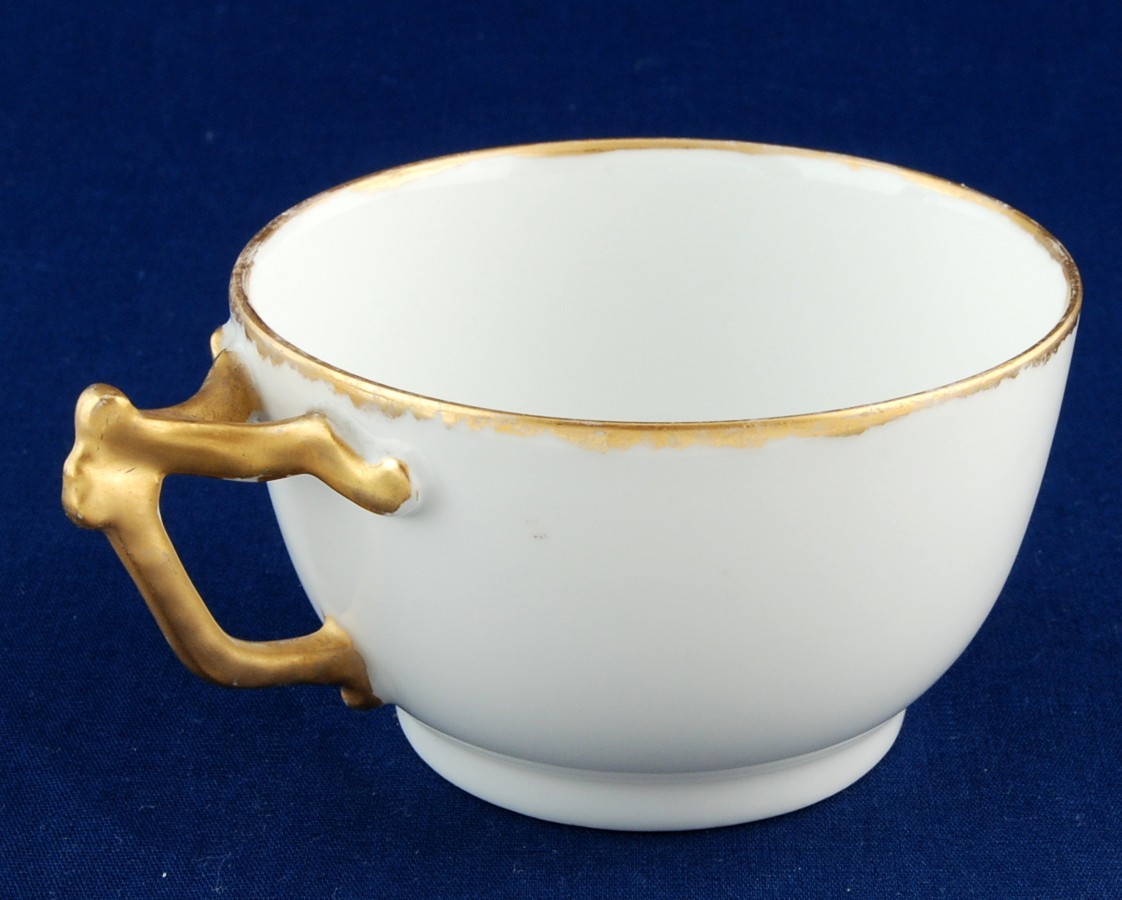 T&V France Cup & Saucer Sweet Violets Branch Handle Item image 4
