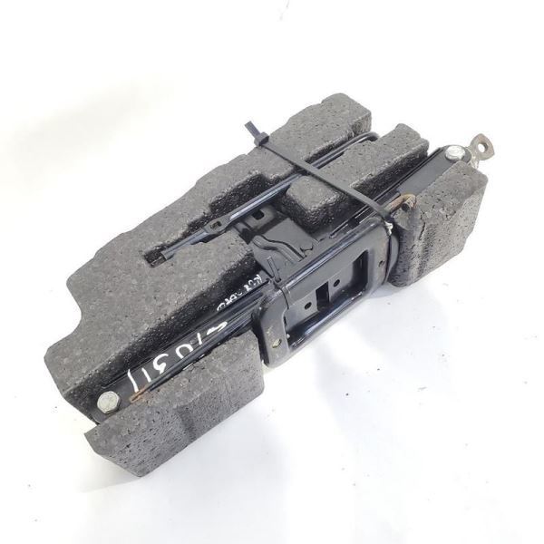 Spare Kit OEM Hyundai Santa Fe 2012 141K  - $30.85