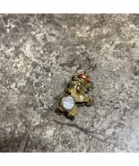 Vintage Bear Wearing Red Hat Playing Banjo 1&quot; Enamel Pin on Gold Metal - $8.13 CAD