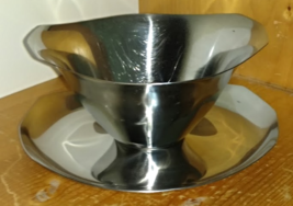 Christmas Gravy Boat Silver Stainless Steel Chrome Serving Dish w Drip Catcher - £12.59 GBP