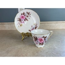Queen Anne Bone China England Patt. 8686 Tea Cup And Saucer Set - $14.84