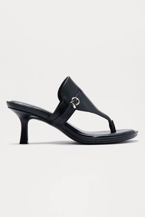 Capriana Buckle Thong Mules - Black - $129.54 MXN