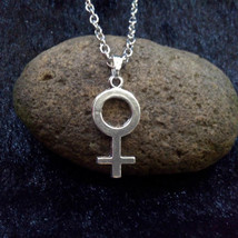 VENUS SYMBOL NECKLACE Small Pendant Charm w Chain Female Feminist Woman ... - $91.22 MXN