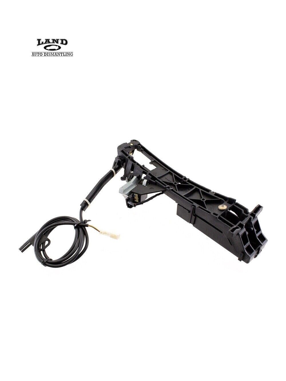 MERCEDES R230 SL-CLASS PASSENGER FRONT EXTERIOR DOOR HANDLE FRAME KEYLES... - $14.84