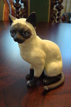 Andrea by Sadek, Siamese Cat, beautiful and life like figurine ORIGINAL - $54.45