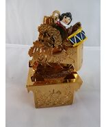 Vintage Bradbury Mint Gold Christmas Ornament Santa going down Chimney w... - $41.45 CAD