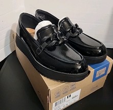 Clarks Zylah May Black Crinkle Patent Leather Loafers Women&#39;s Chain Sz 1... - $39.55