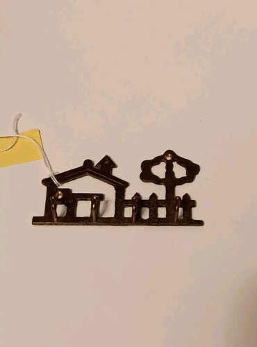 Vintage Gold Tone 4 Hook Key Hanger Wall Mount Made in Taiwan  Item image 4