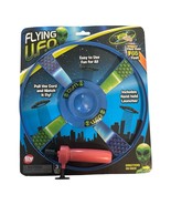 Pull Cord Flying UFO - 10 Inch Space Ship Toy - Flies Over 65’ - €15,20 EUR
