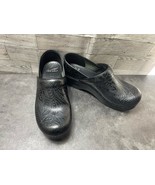 Dansko Clogs Women 6.5 M Shoes Black Textured Patent Leather SlipOn Work... - $506.94 MXN