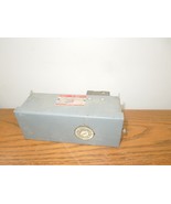 GE UC421A 20A 130V AC Non-Fused Busplug Used - $3,729.95 MXN