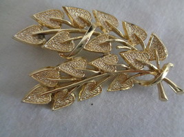 Coro Leaf Designed Pendant 2 ½ x 1 ½ inches (needs pin) (#5557)  - £11.98 GBP