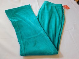 Coral Bay Women Women&#39;s Velour Pants casual pant Size Variations Green NWT NEW - £18.37 GBP