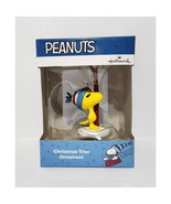 Hallmark Seasons Peanuts Woodstock Skiing Christmas Tree Ornament - $291.43 MXN