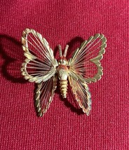 Vtg Monet Gold Tone Butterfly Brooch Pin Wire Wrapped Wings Lot J116 - £6.54 GBP