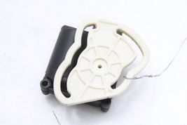 04-10 AUDI A8 L QUATTRO HEATER FLAP MOTOR ACTUATOR Q6854 image 9