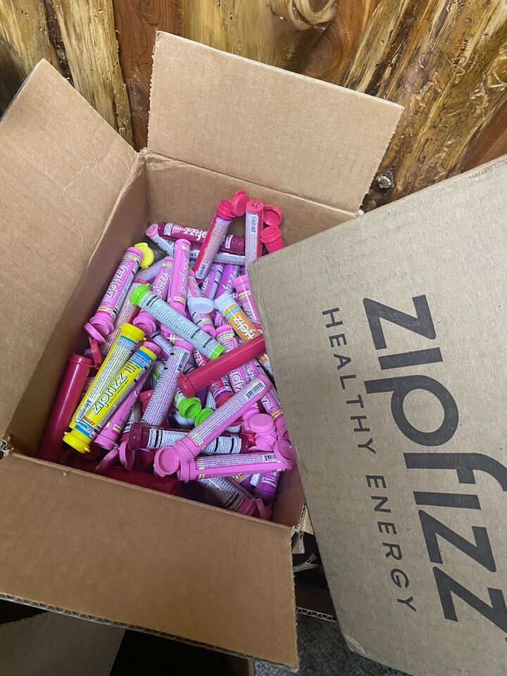 Zipfizz Empty Plastic Cylinder Tube Containers Colors Craft Project(Quan... - $4.95