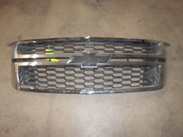 GM1200703 New Replacement Front Grille Fits 2015-2020 Chevrolet Suburban cv07285 - £282.43 GBP