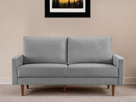 69" Gray Velvet Sofa With Dark Brown Legs - $12,543.52 MXN