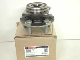 New OEM Genuine Ford Rear Hub 2015-2023 Mustang Ford GT FR3Z-1104-G in box - £144.12 GBP