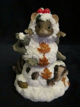 A SNOWY TRIO Charming Tails FIGURE Christmas mouse rabbit raccoon Snowman - $19.99